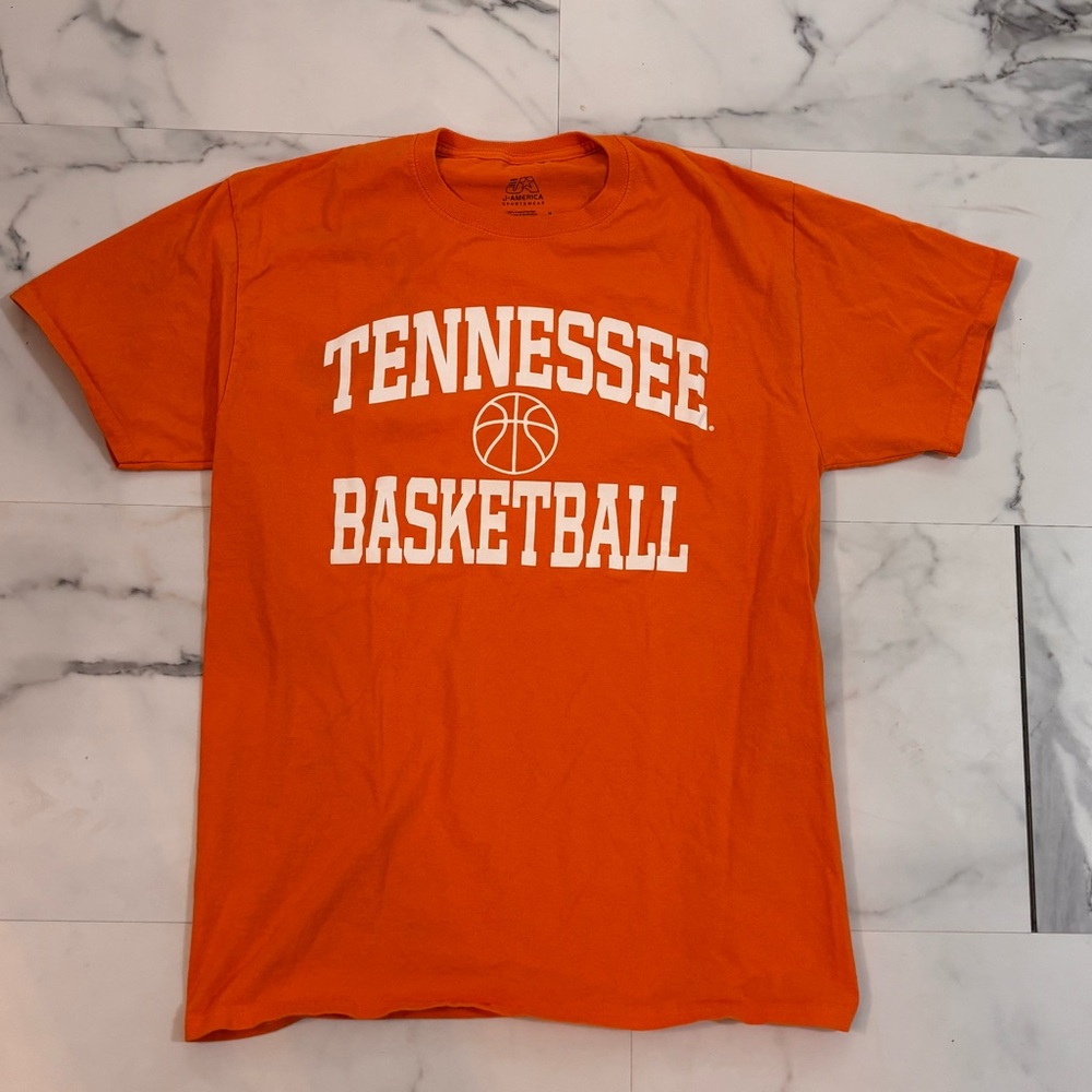 🏀Tennessee Basketball🏀 Orange Tee